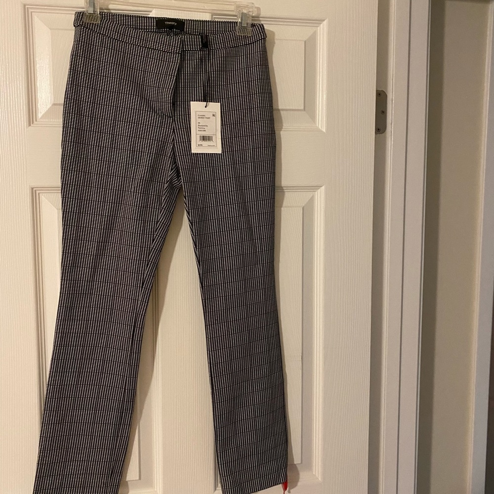 NWT Theory Classic Skinny Pants